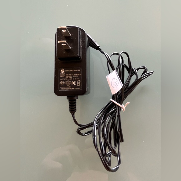 Honor ADS-18C-12N Switching Adapter Power Supply Transformer Output 12V 1.5A - Picture 7 of 8
